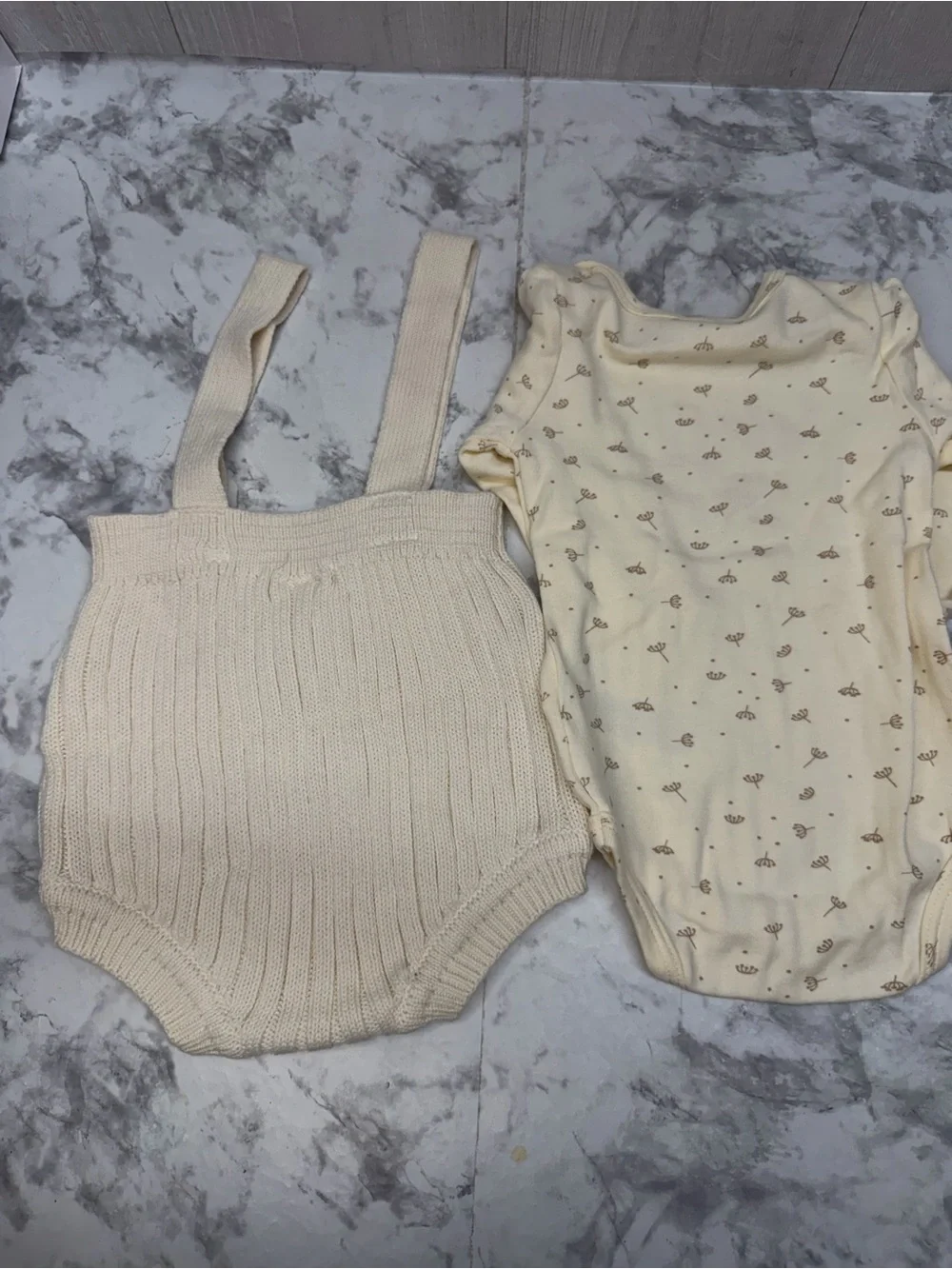 Baby 3-6 months Cream Knit Suspender Overalls Bloomers with Floral Bodysuit